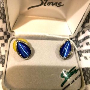 Beautiful teardrop blue pierced earrings